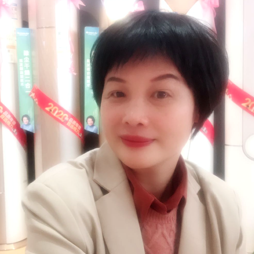 淡然一笑，，的照片