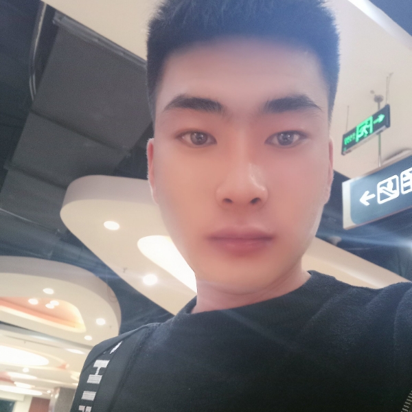 吕双福的照片