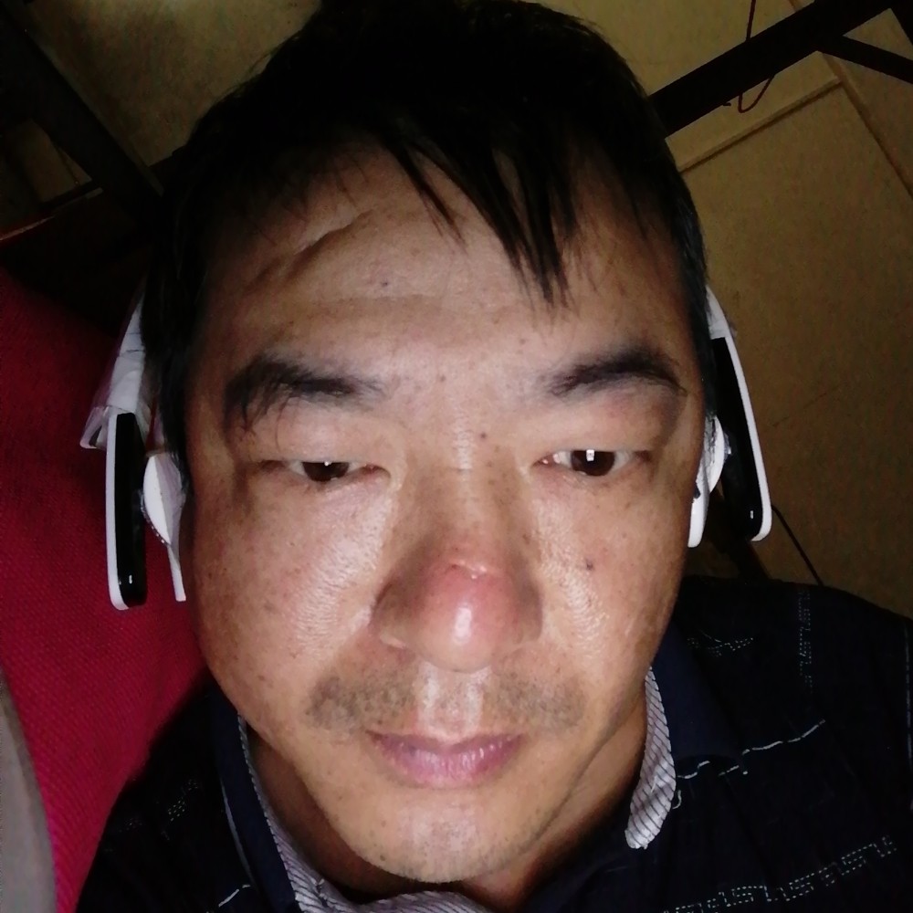 孤独蹙眉流岚的照片