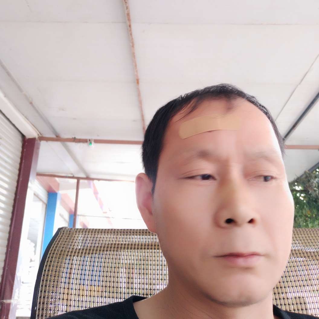指甲油請文静的照片