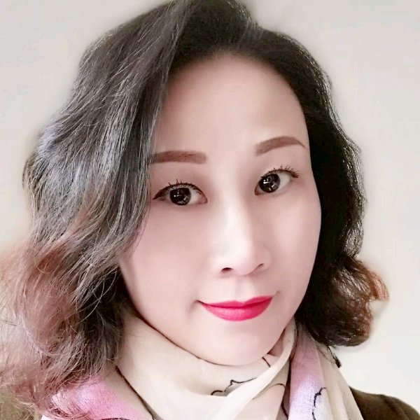 蝶舞踢甜蜜的照片