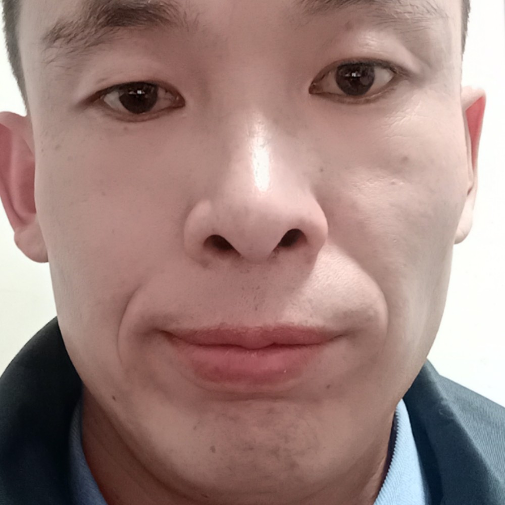 香水倾心傻傻的照片