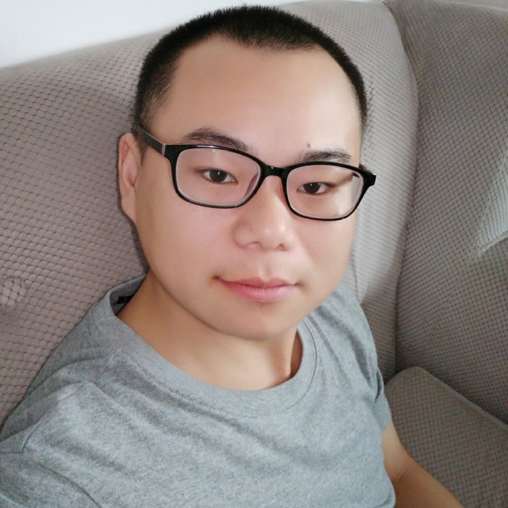 高大白开水的照片