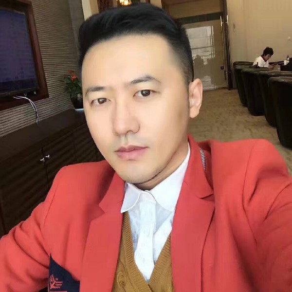 师嘉强的照片