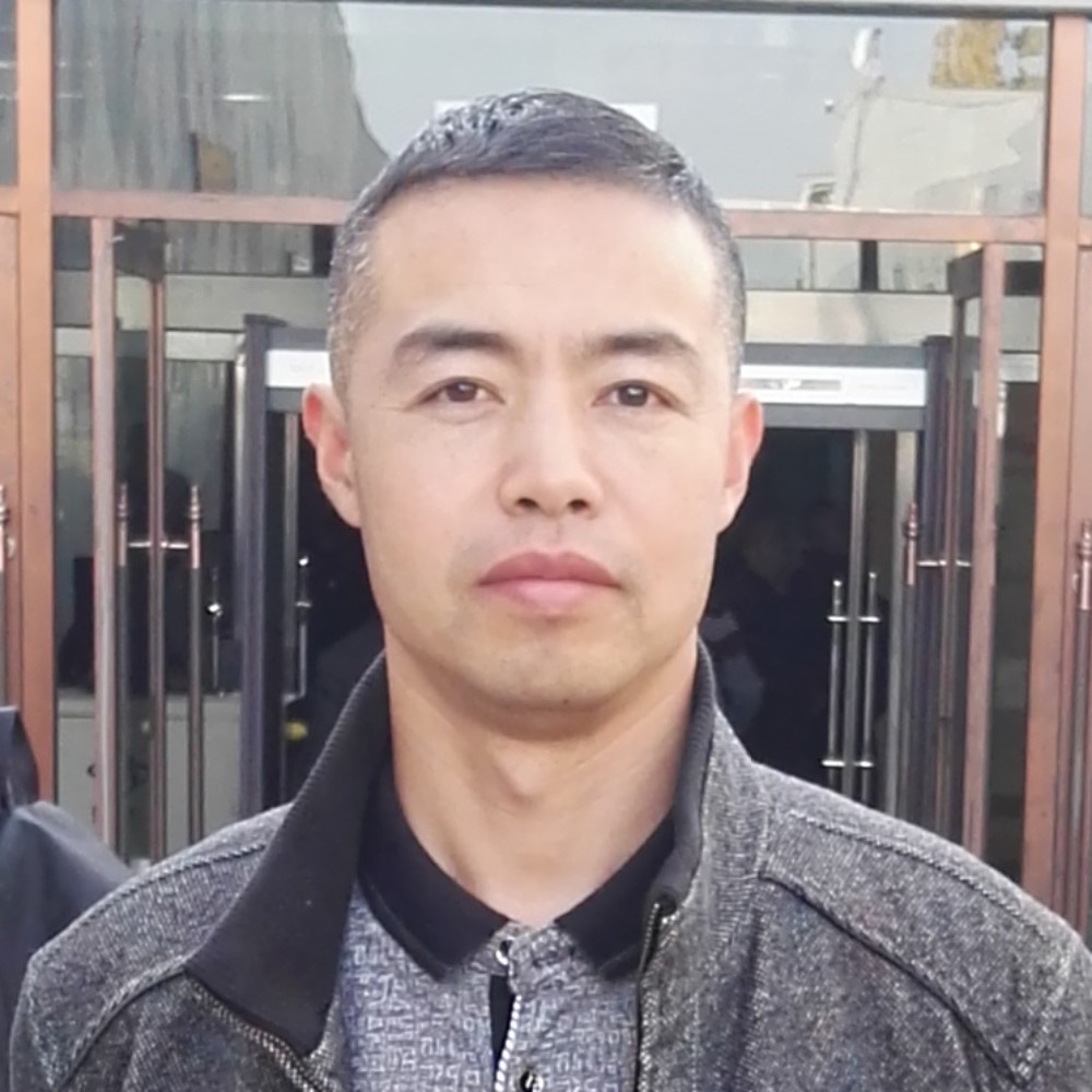 易网龙的照片