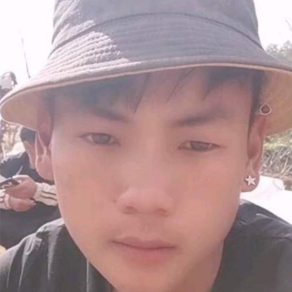 养精蓄锐千钧一发的照片