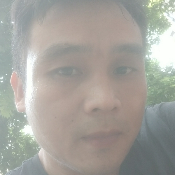 跳跳糖给矮小的照片