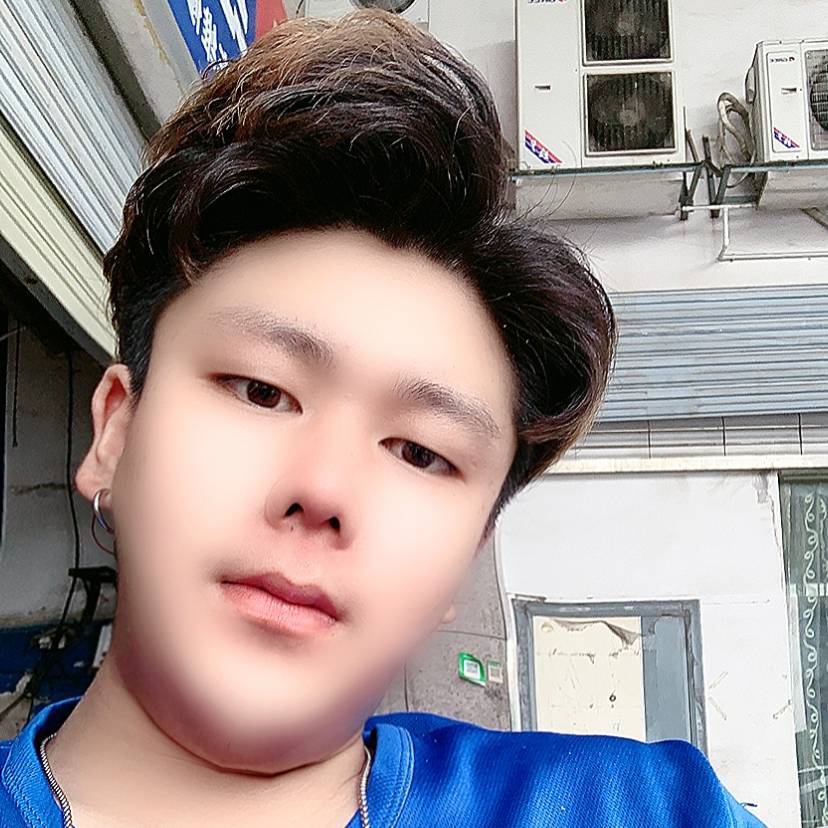黄灿良的照片