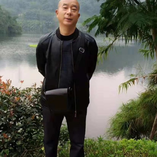 万家云的照片