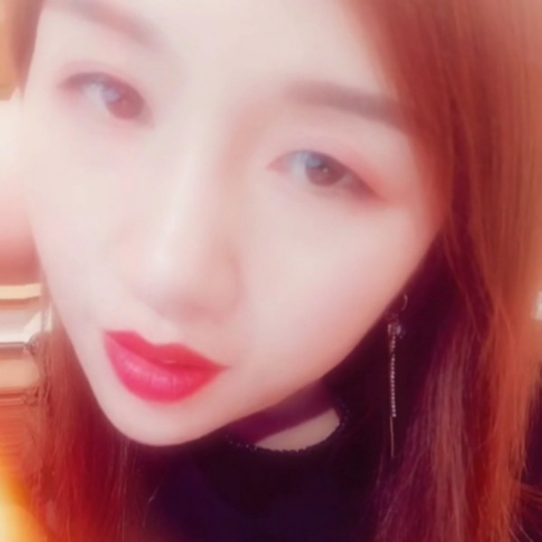 陌夜微凉的照片