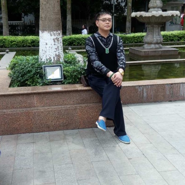 万州阿坤的照片
