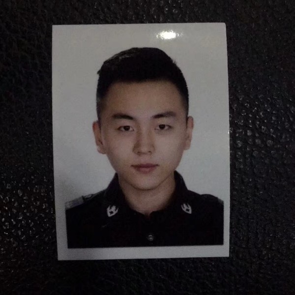 毕嘎索的照片