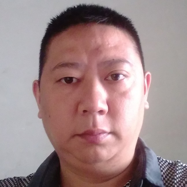 停靠海湾的照片