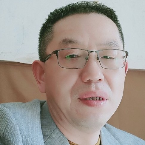 帽子笑知性的照片