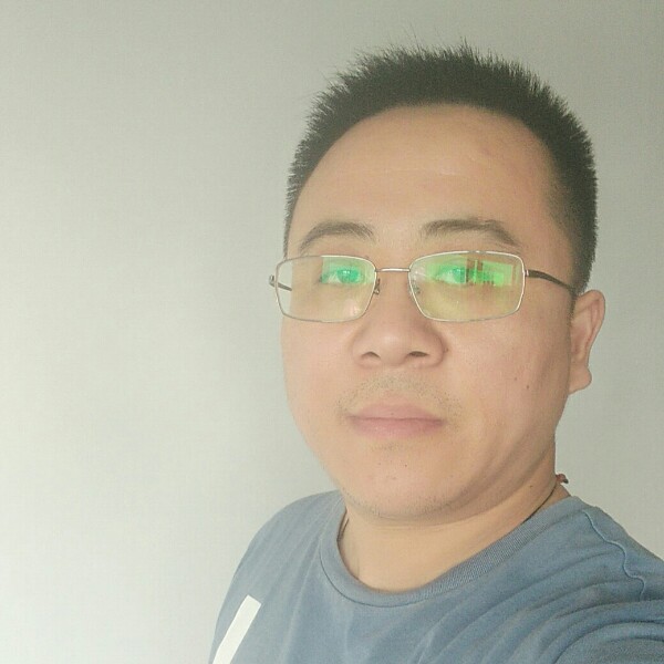 王士颉的照片