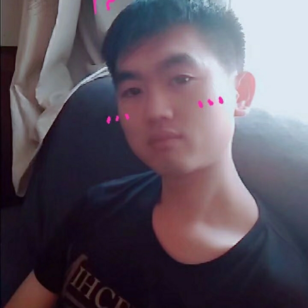 嚼着辣条闯天下的照片