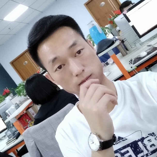 虚幻冰淇淋的照片