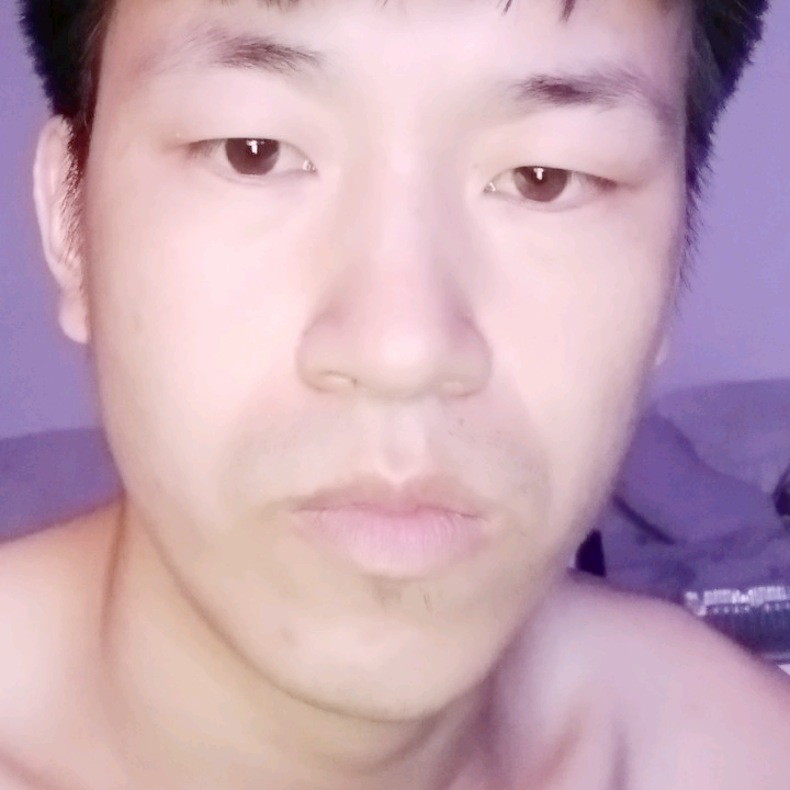 旧颜深拥踏实的照片