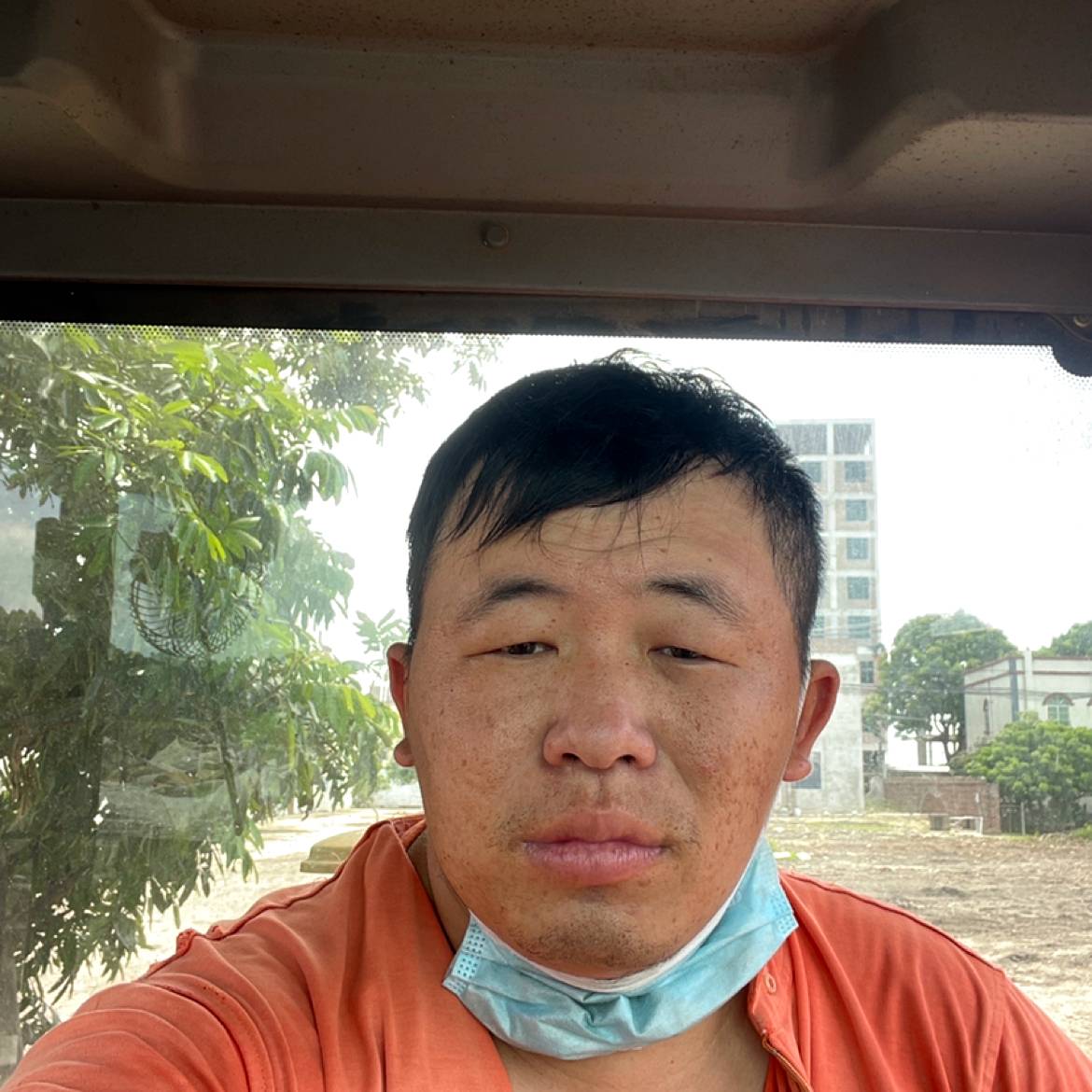 李斯豪的照片
