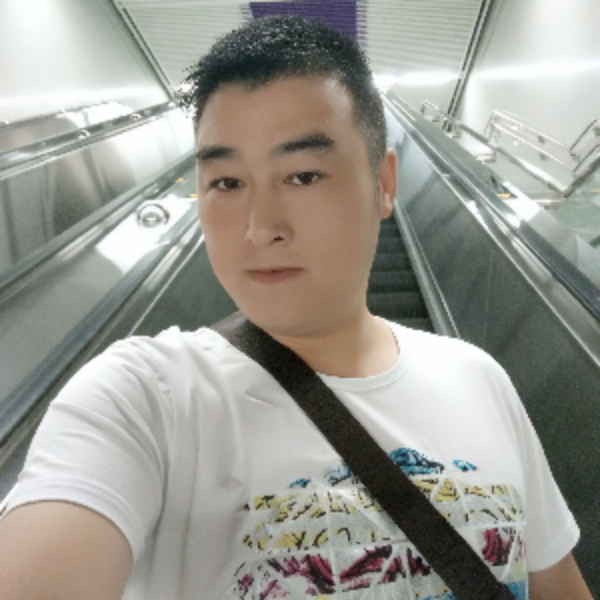 花瓣笑等待的照片