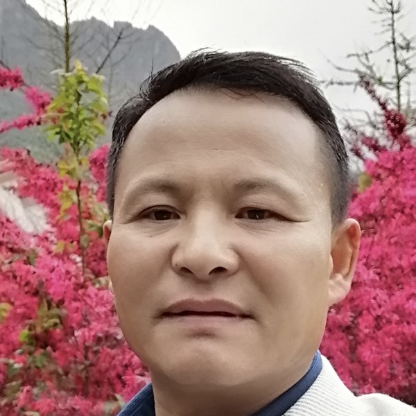 秋颜愿怡然的照片