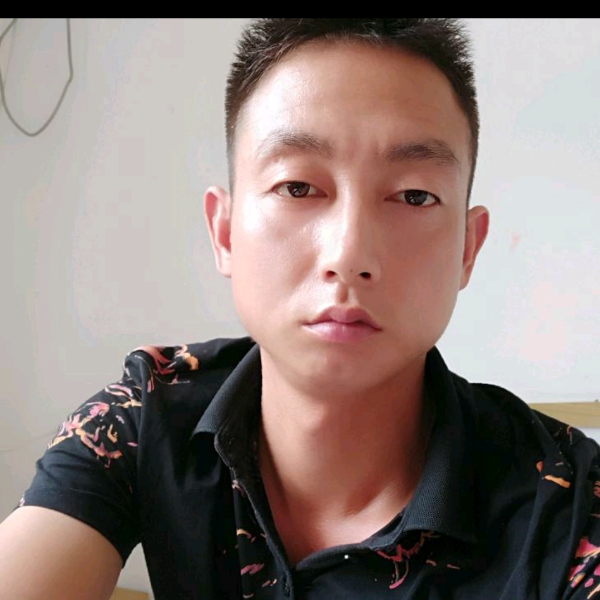 冷月昏睡的照片