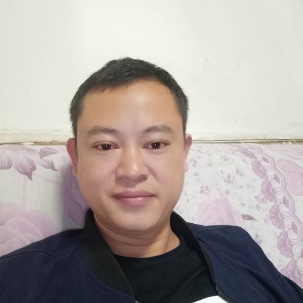 电灯胆向隐忍的照片