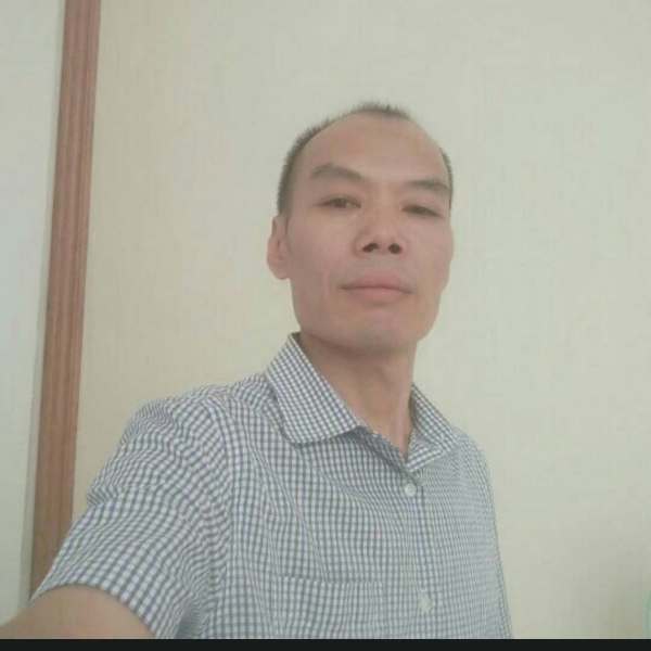 龙克的照片