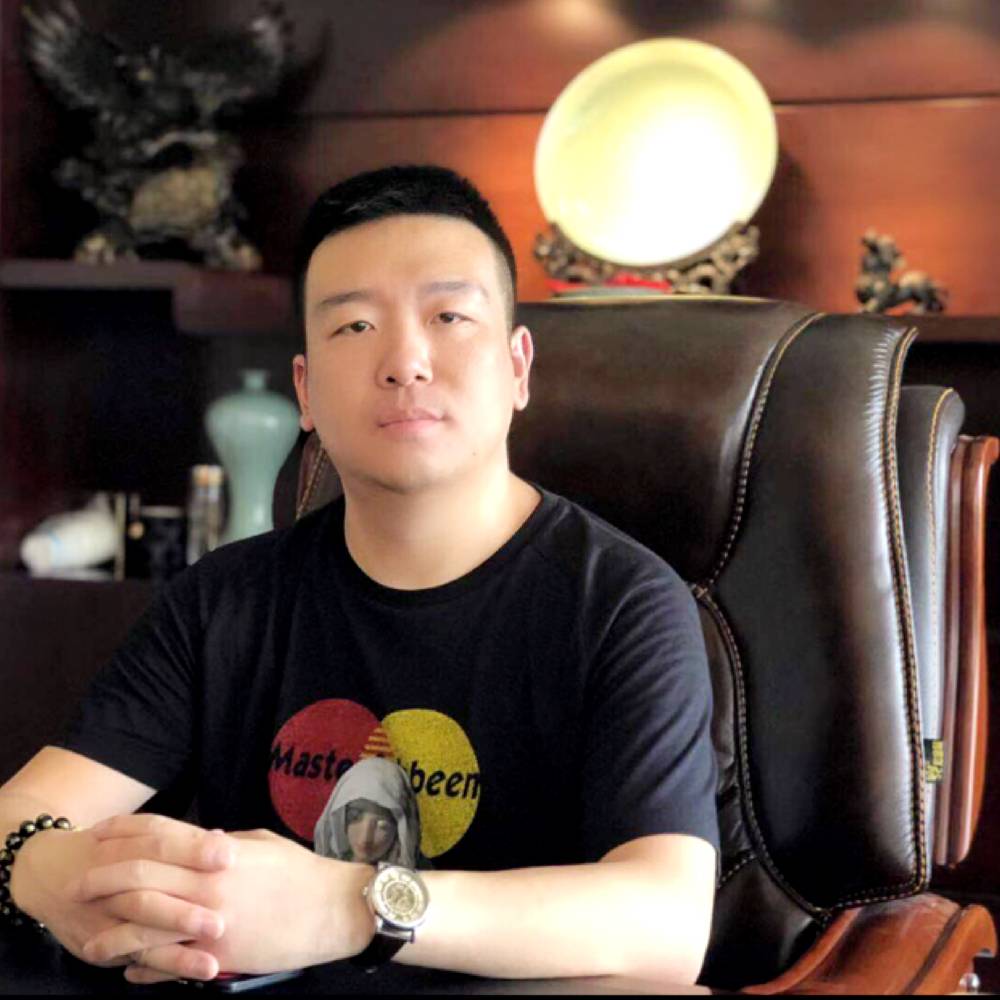 幽默的明俊哥的照片