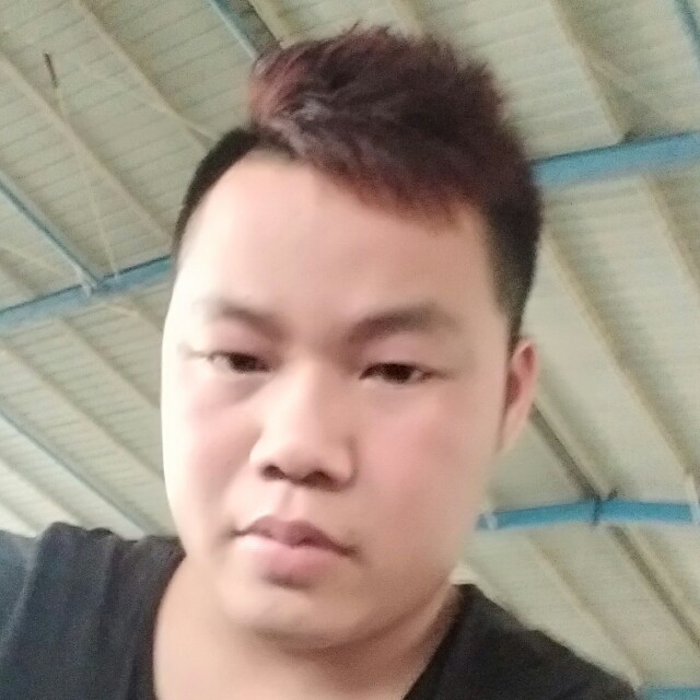 现代闻情话的照片