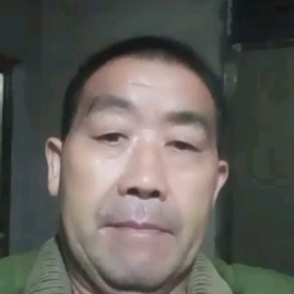 邓兰强的照片