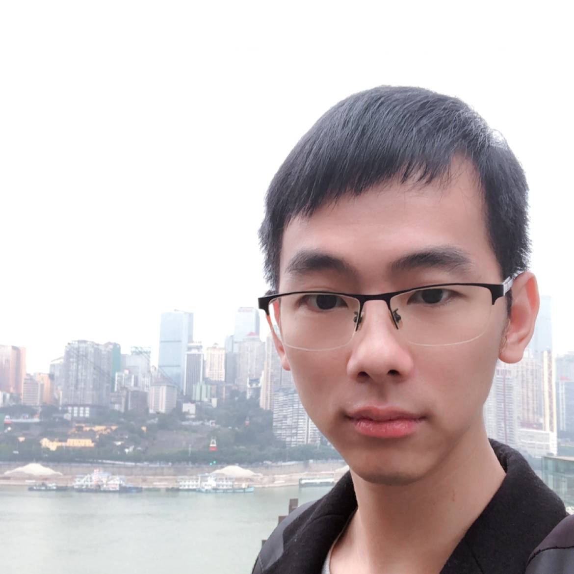 思伟同学的照片