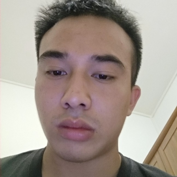 俊秀招牌的照片