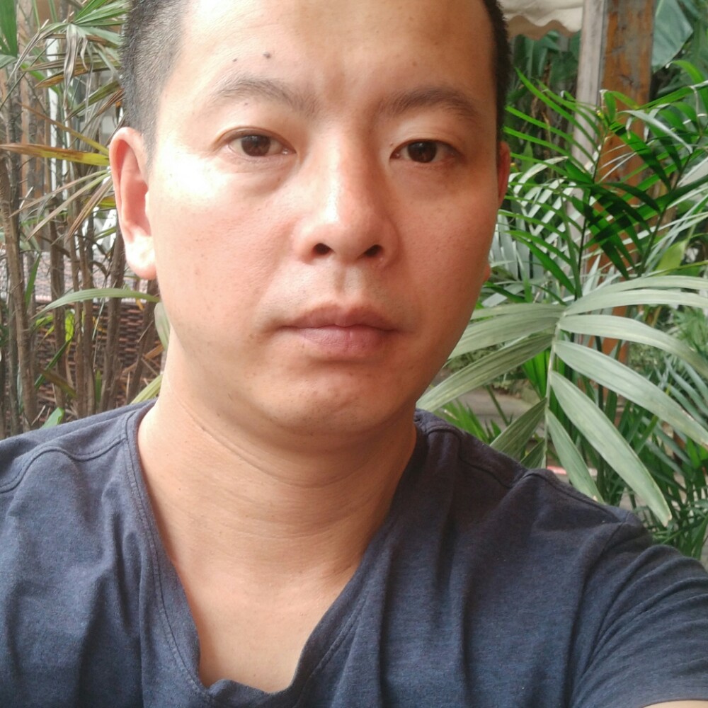 勇往直前向前冲的照片