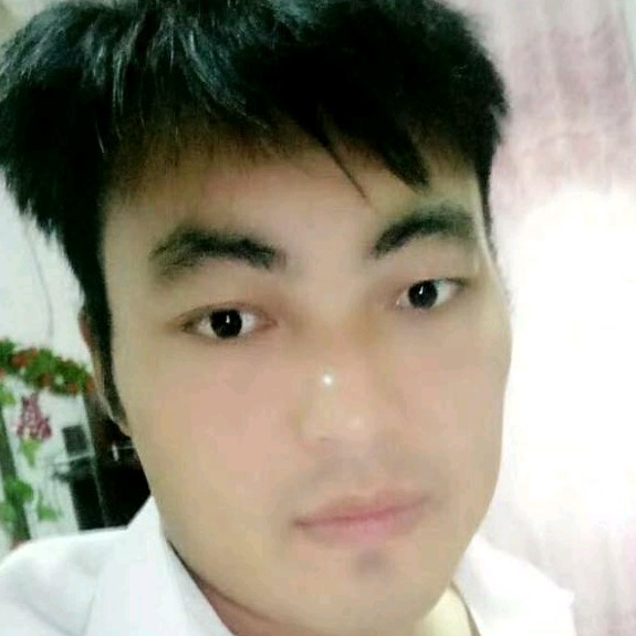 亮亮的照片