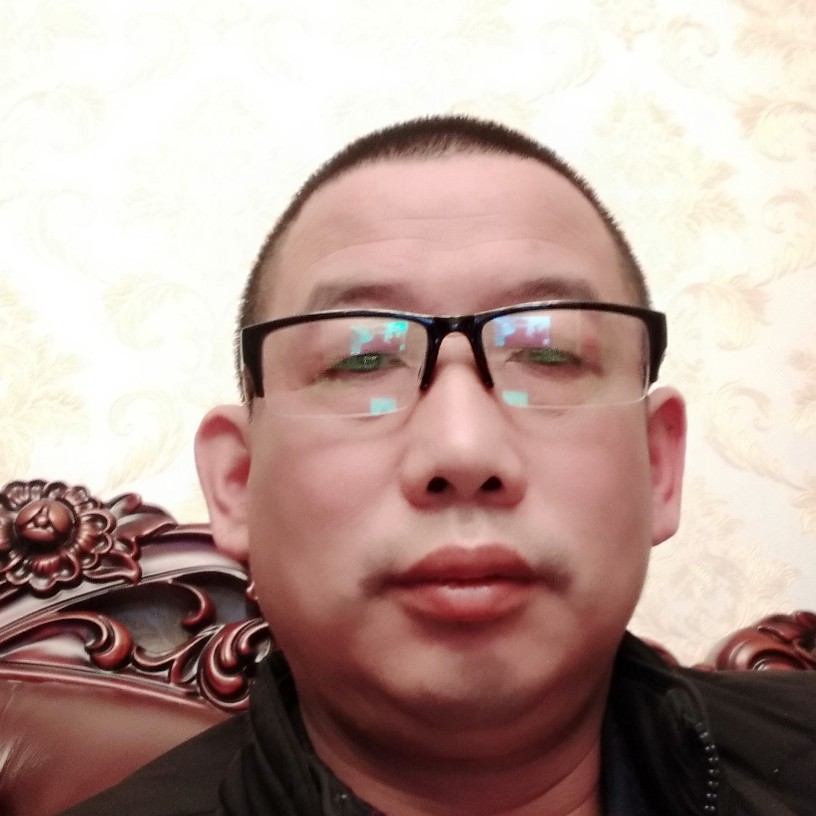 谢明哥哥的照片