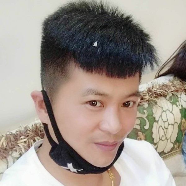 兄弟二手车的照片