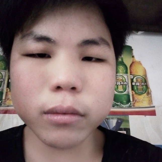 罗施仲的照片