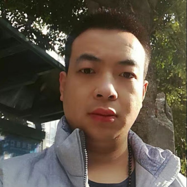 蒸馏水的照片