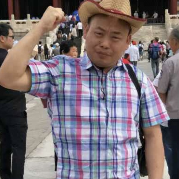 爱心侠客的照片