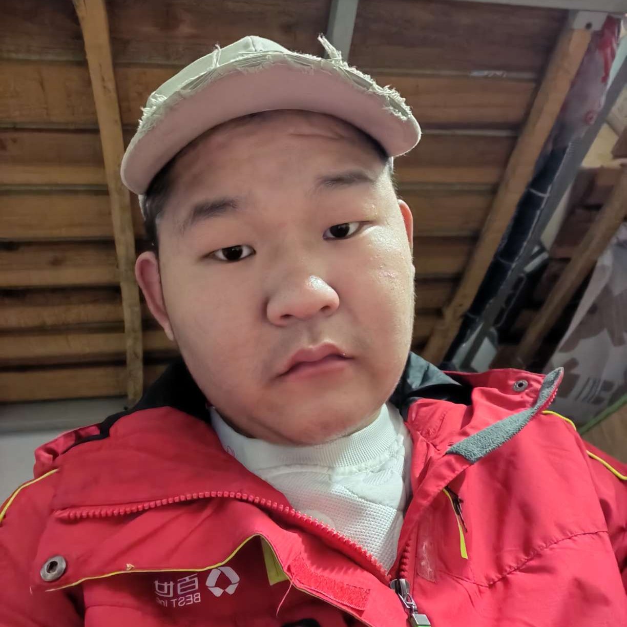 代宝洋的照片