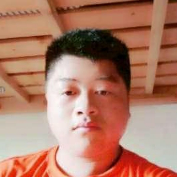 王子乔的照片