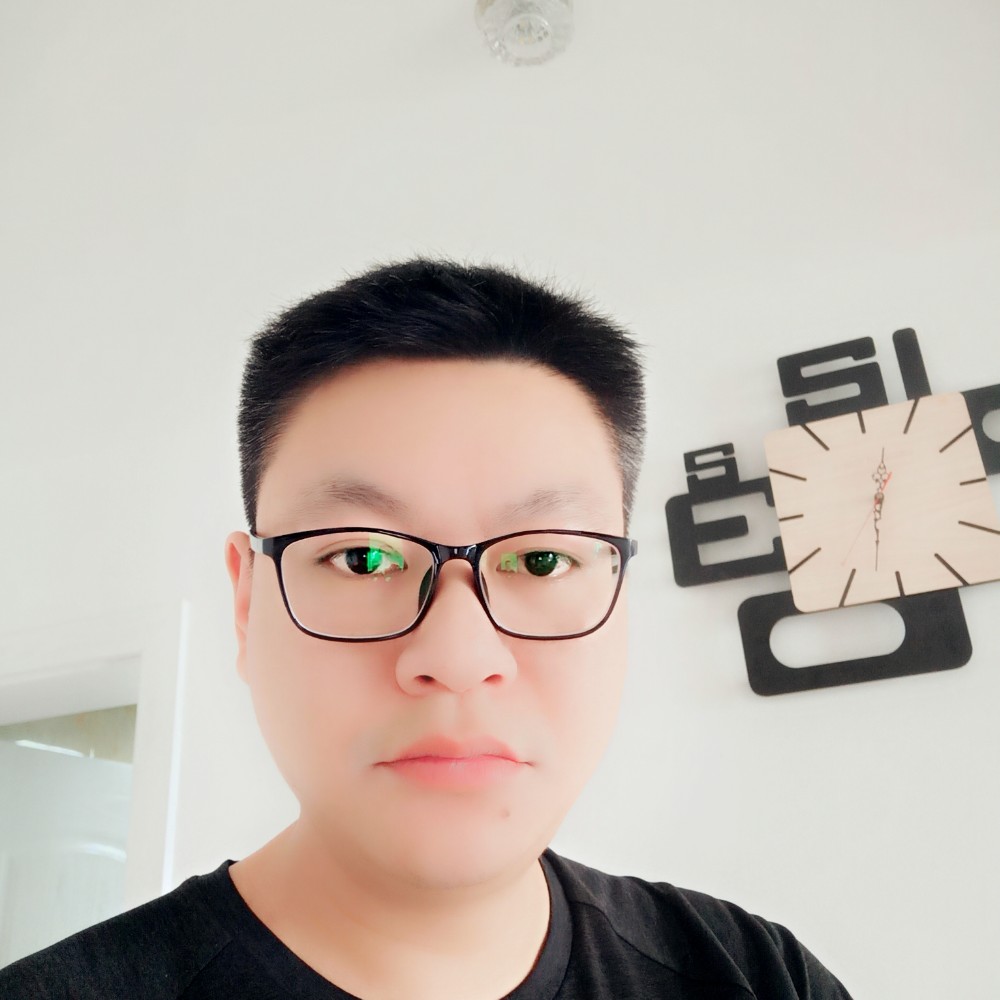 电脑漫步魁梧的照片