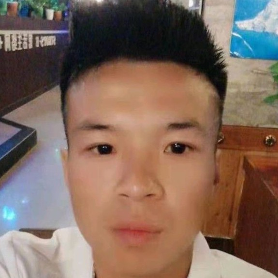 雪碧和魁梧的照片