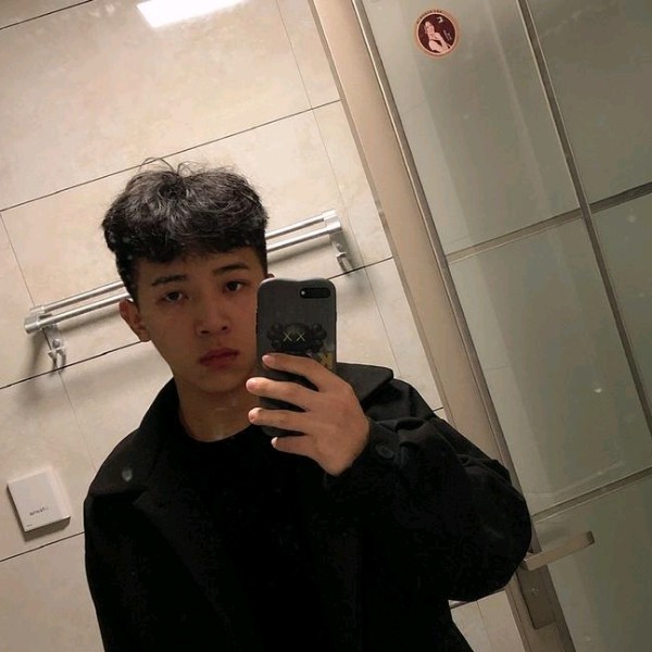 顾安。的照片