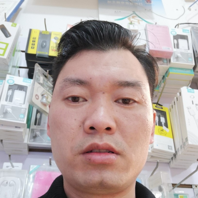 刘加贵的照片