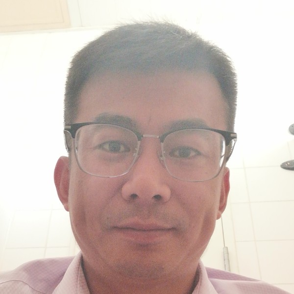 迅速保卫蓝天的照片