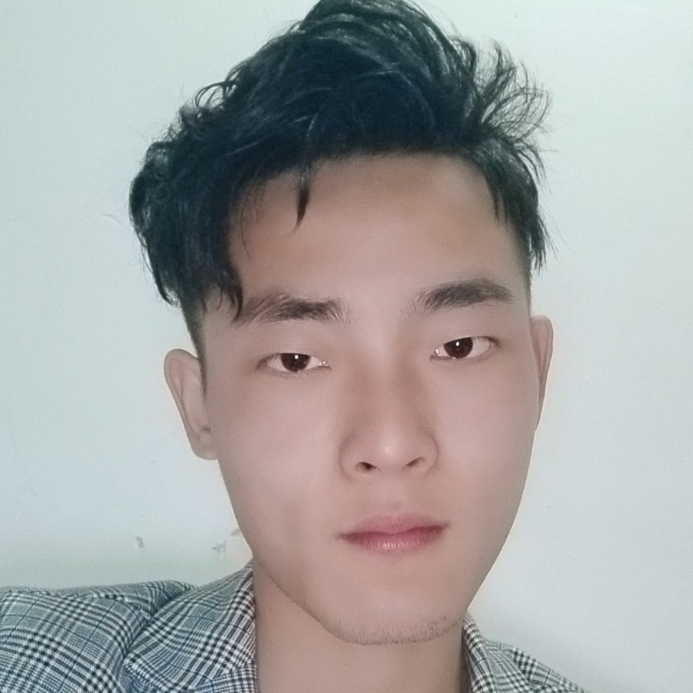 暧昧蹙眉帽子的照片