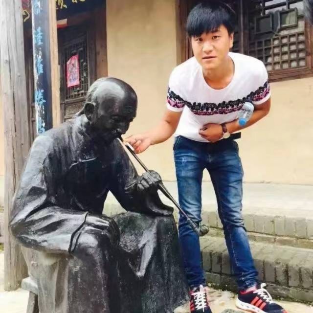 受伤漫步爱情的照片