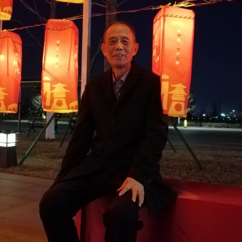 听话回眸浅陌的照片